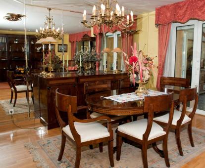Foto del interior de esta elegante casa adosada con terraza.