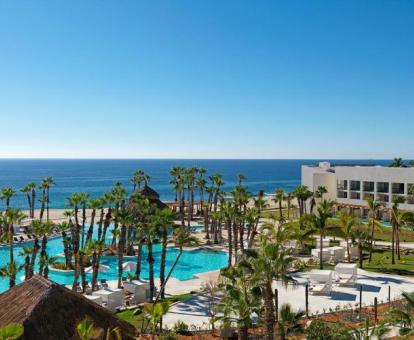 Foto de este maravilloso hotel todo incluido junto a la playa.