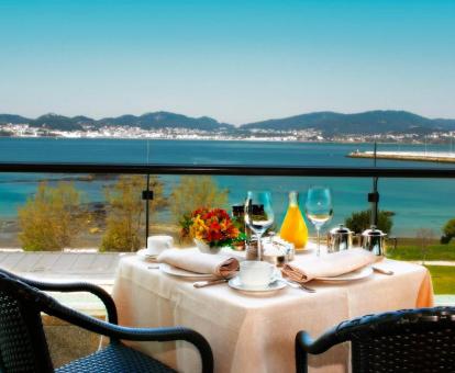 Foto de la terraza con vistas al mar de la Habitación Doble Superior.