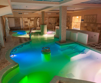 Foto de la piscina climatizada en el spa