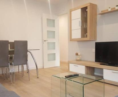 Foto del interior de este moderno apartamento del centro de Gijón.