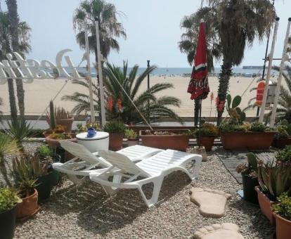 Foto de las instalaciones de este apartamento con vistas al mar.