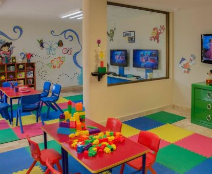 Foto de este hotel con servicio de guardería para niños.