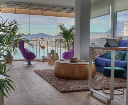 Foto de las instalaciones de este apartamento con vistas al mar.