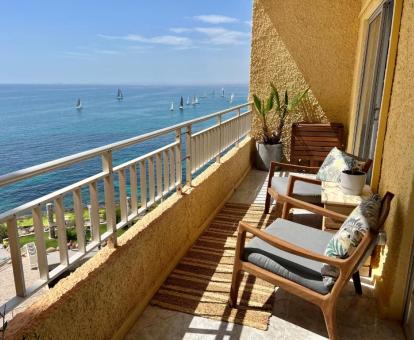 Foto de las instalaciones de este apartamento con vistas al mar.