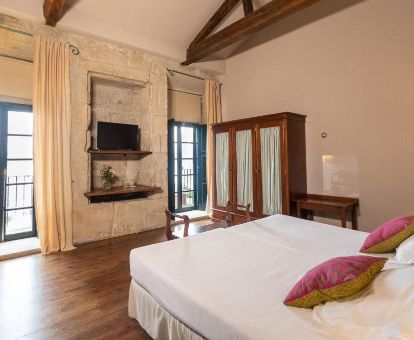 Una de las coquetas habitaciones de este histórico hotel romántico ideal para estancias en pareja.