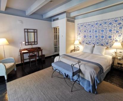 Foto de una de las acogedoras habitaciones del hotel.