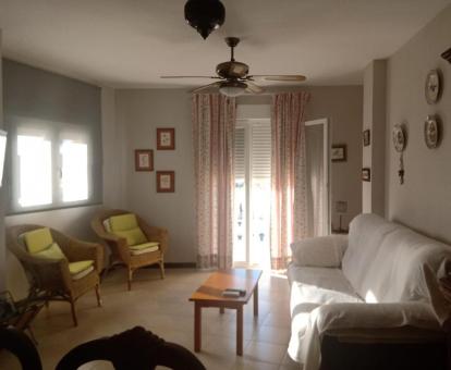 Foto de las instalaciones de este apartamento con vistas al mar.