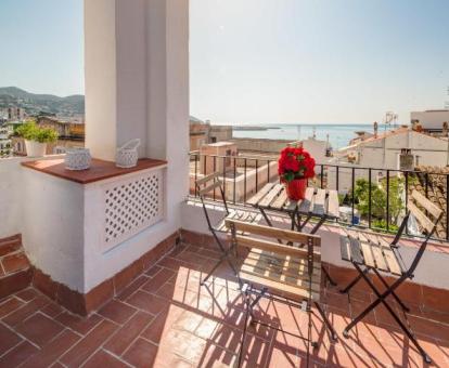 Foto de las instalaciones de este apartamento con vistas al mar.