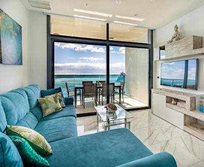 Foto de las instalaciones de este apartamento con vistas al mar.