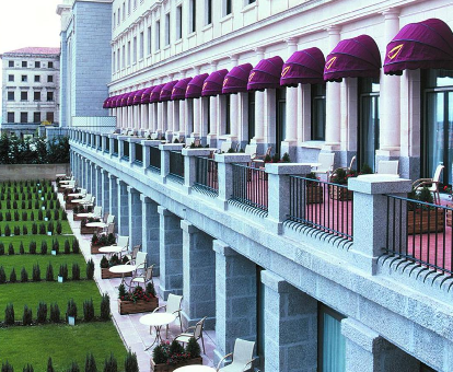 Foto de las terrazas y jardines del hotel
