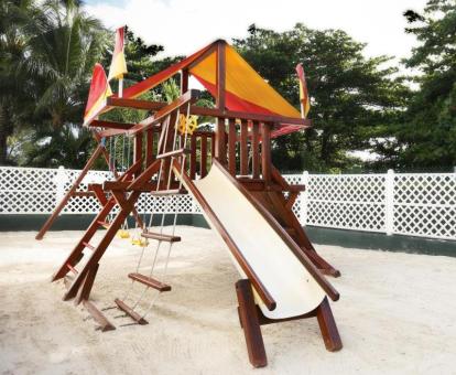 Foto de este hotel con servicio de guardería para niños.