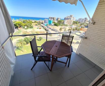 Foto de las instalaciones de este apartamento con vistas al mar.