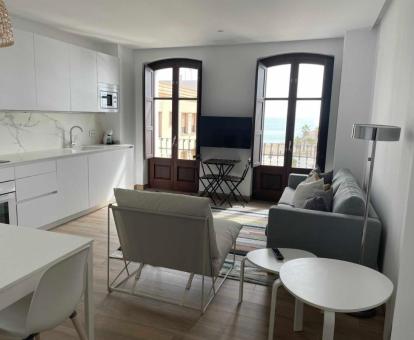 Foto de las instalaciones de este apartamento con vistas al mar.