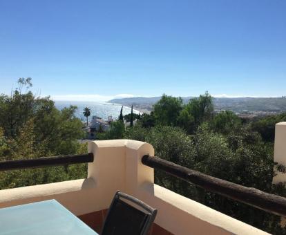 Foto de las instalaciones de este apartamento con vistas al mar.