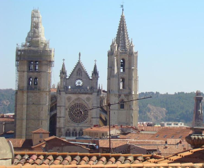 Foto de las vistas de la catedral de León desde el hotel